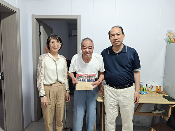 1754042072376528.jpg d188f24c7eb713fefc6e4b589bf9320.jpg